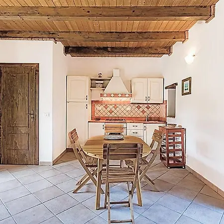 In Sleeps 3 With Air Con Daire *