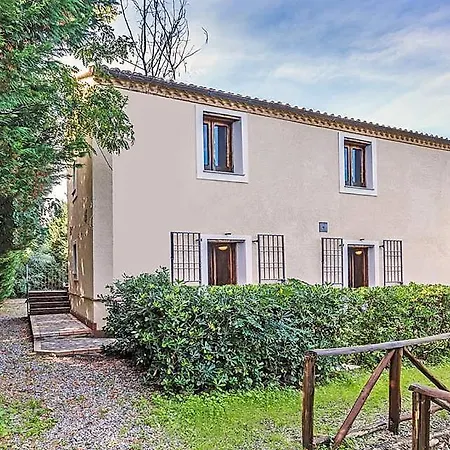 In Sleeps 3 With Air Con Santa Caterina Dello Ionio Marina